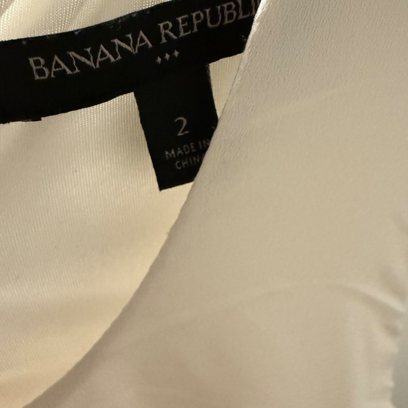 Banana Republic Pleated Midi Dress - Picture 6 of 8